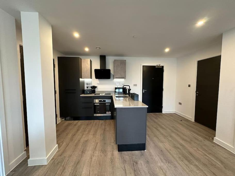 Stylish Central York Apartment Free Parking & Gym מראה חיצוני תמונה