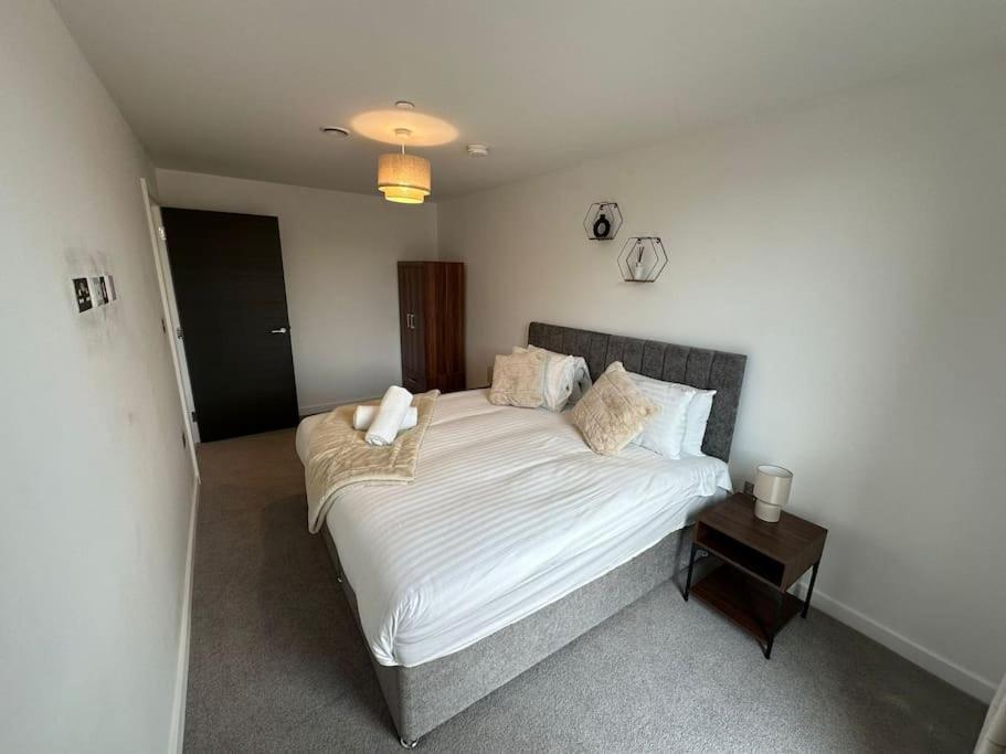 Stylish Central York Apartment Free Parking & Gym מראה חיצוני תמונה